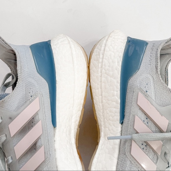 Adidas Ultraboost 21 Women's Training Shoes in Blue and Pink | 8.5 - Picture 8 of 13